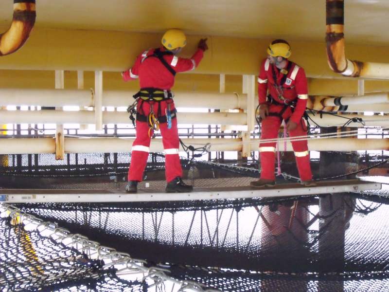 Netting and decking PREZICON